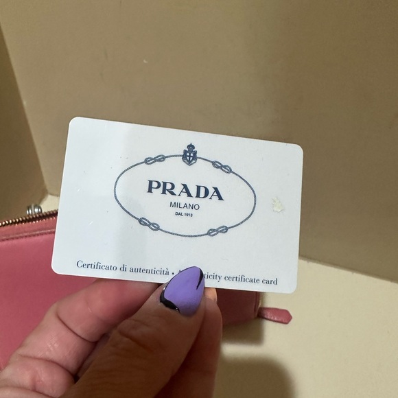 Prada Saffiano Bubblegum Pink Continental Zippy Wallet w/authenticity card - Picture 11 of 16